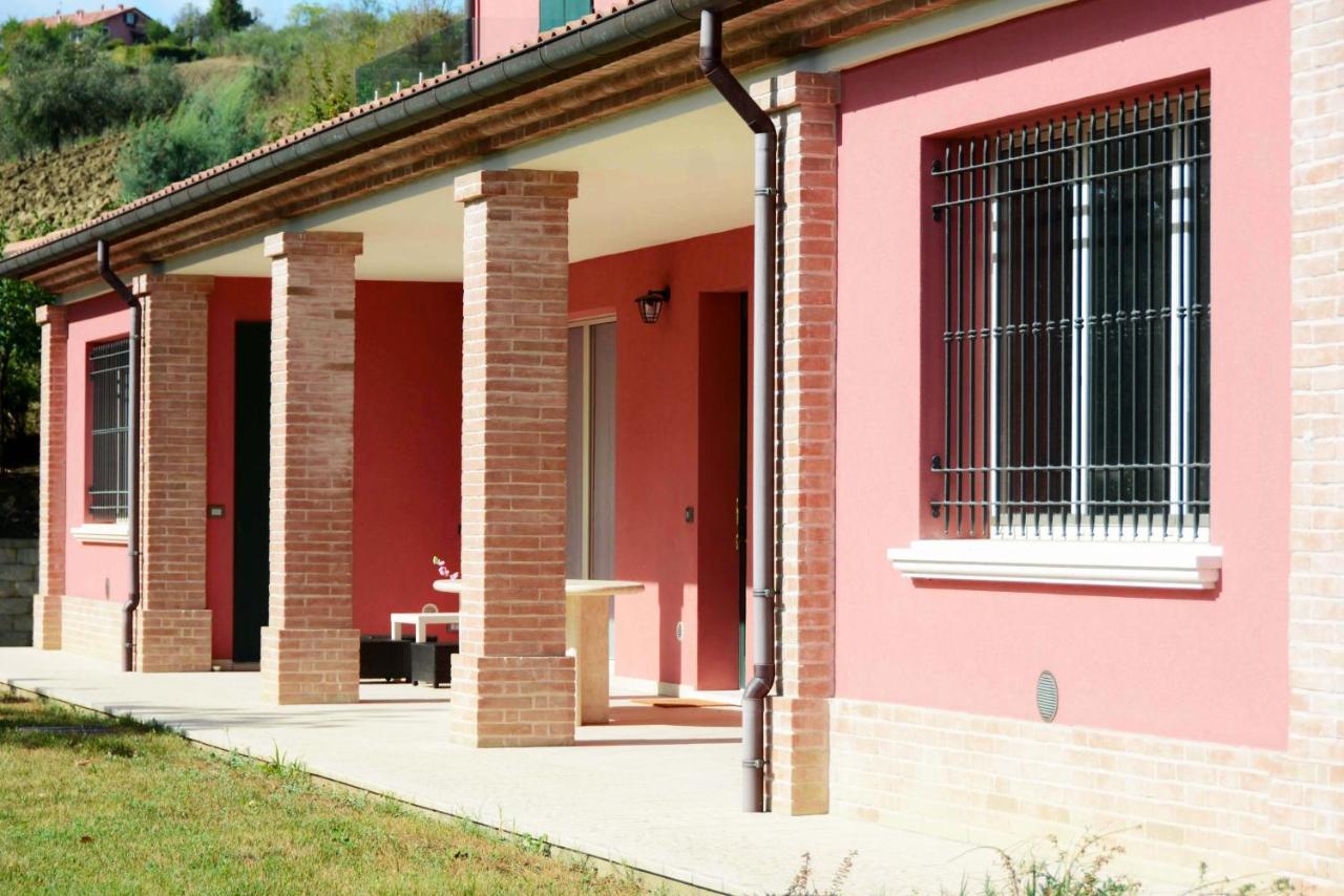 Bed and Breakfast Rinaldi House Torriana Exteriér fotografie